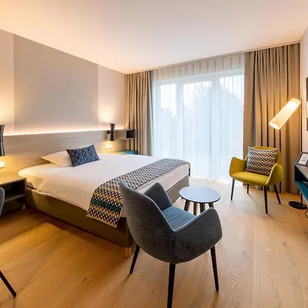 Western Parkhotel Maximilian 4*