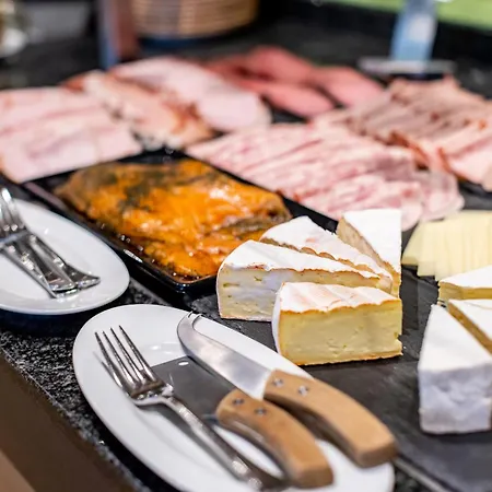 Parkhotel Maximilian 4*