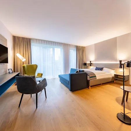 Parkhotel Maximilian 奥托博伊伦