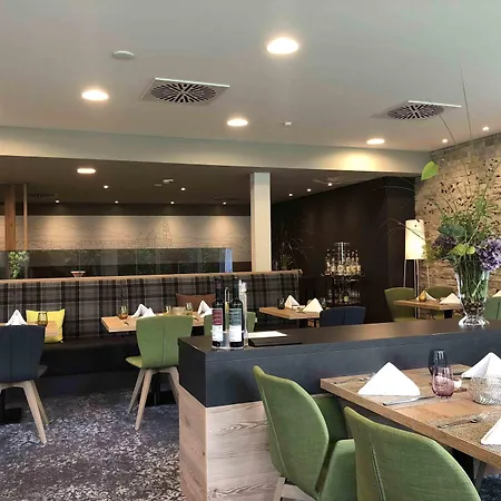 Parkhotel Maximilian Otel